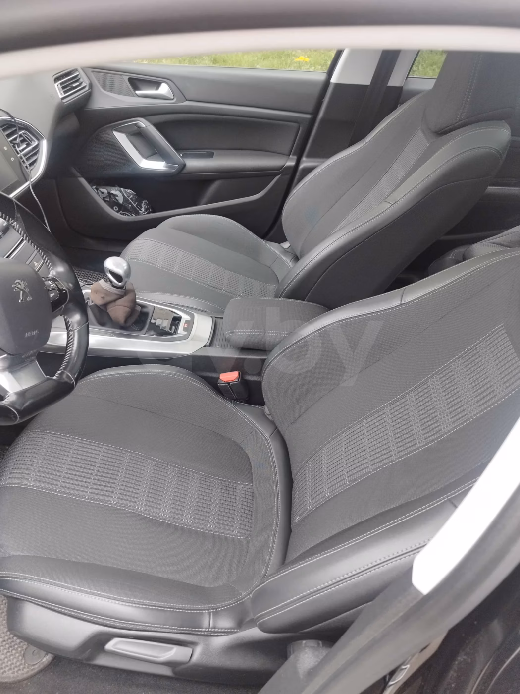 Peugeot 308 фото 10
