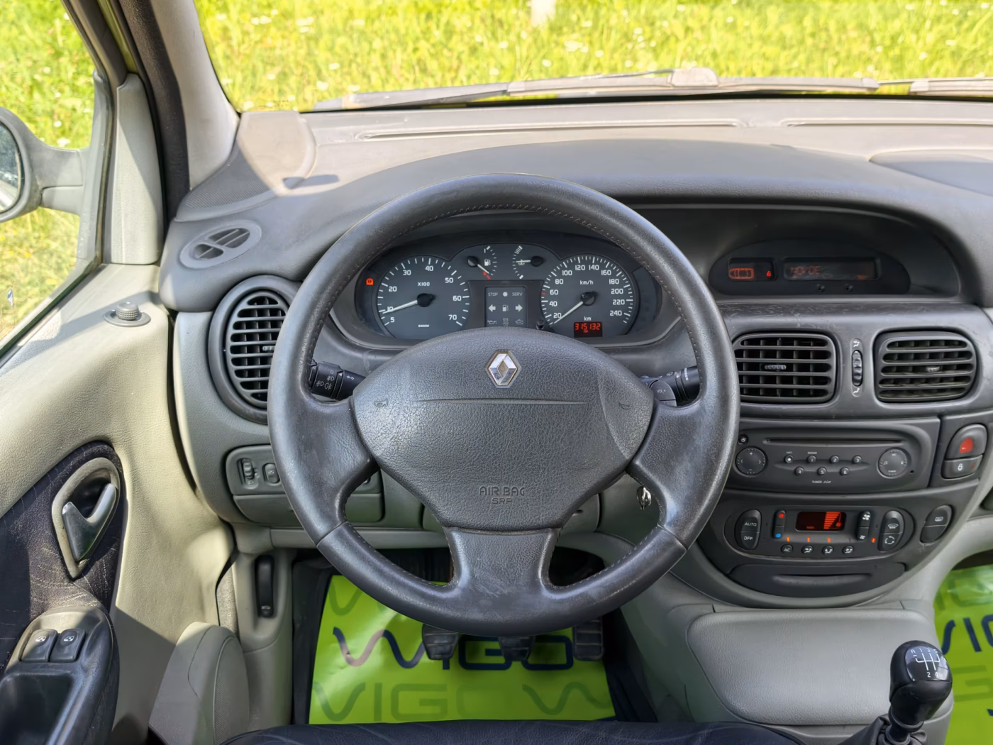 Renault Scenic фото 14