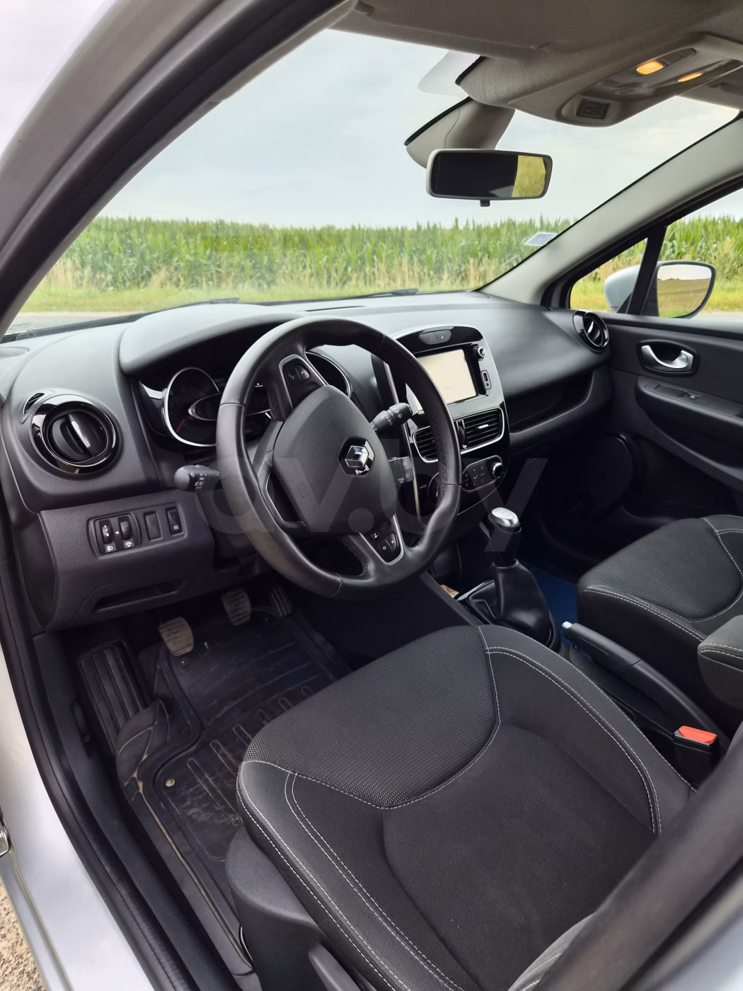Renault Clio фото 14