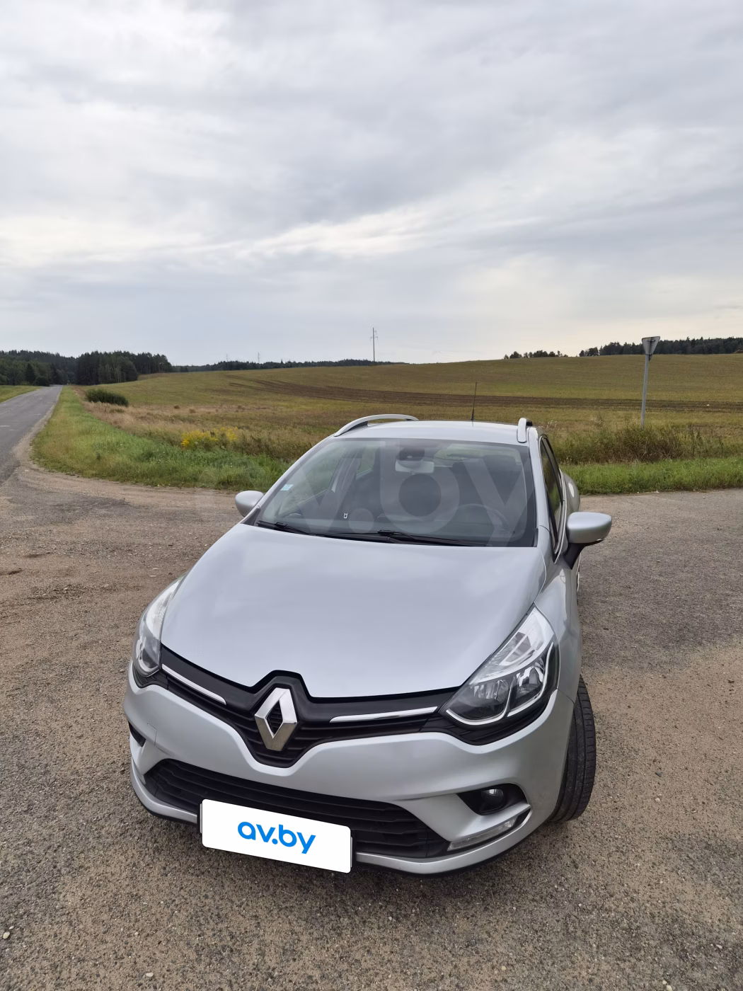 Renault Clio фото 9