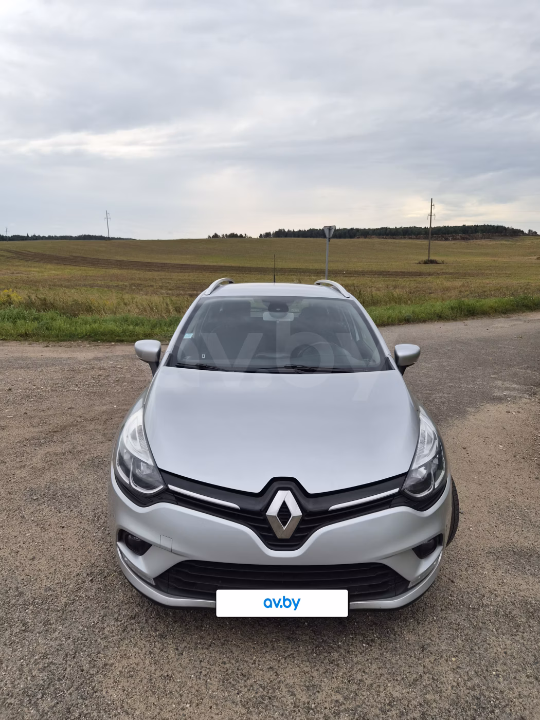Renault Clio фото 12