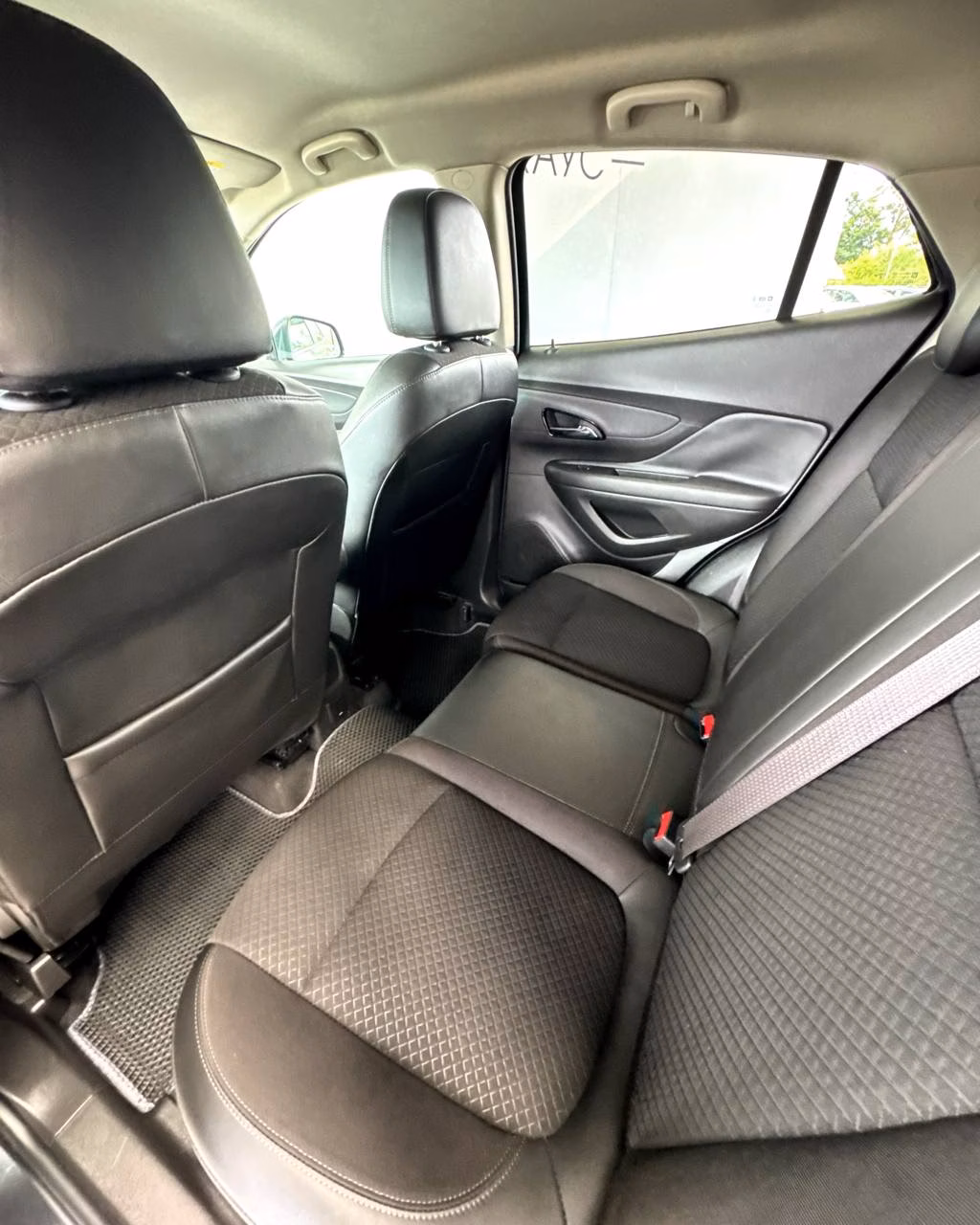 Opel Mokka фото 12