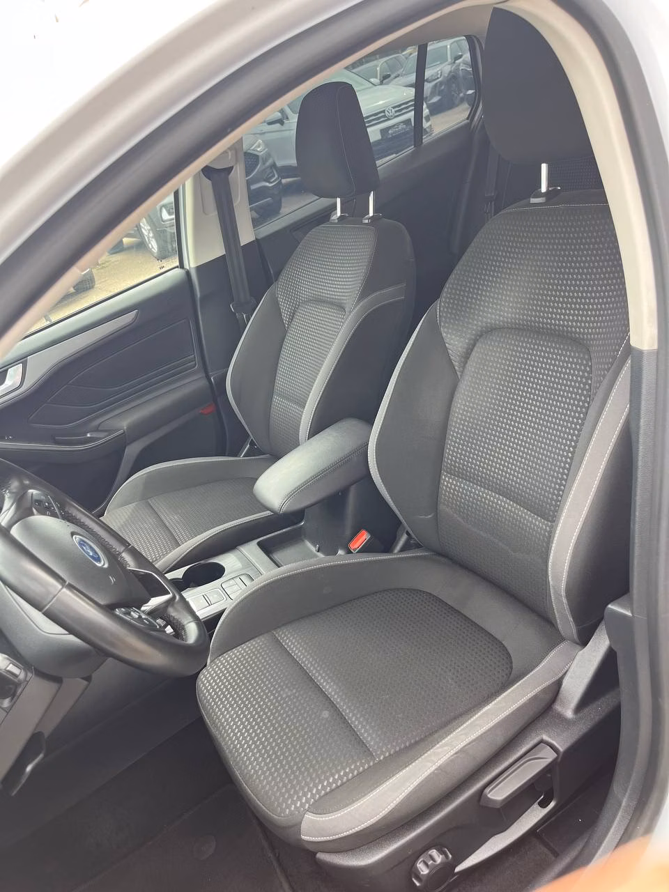 Ford Focus фото 10