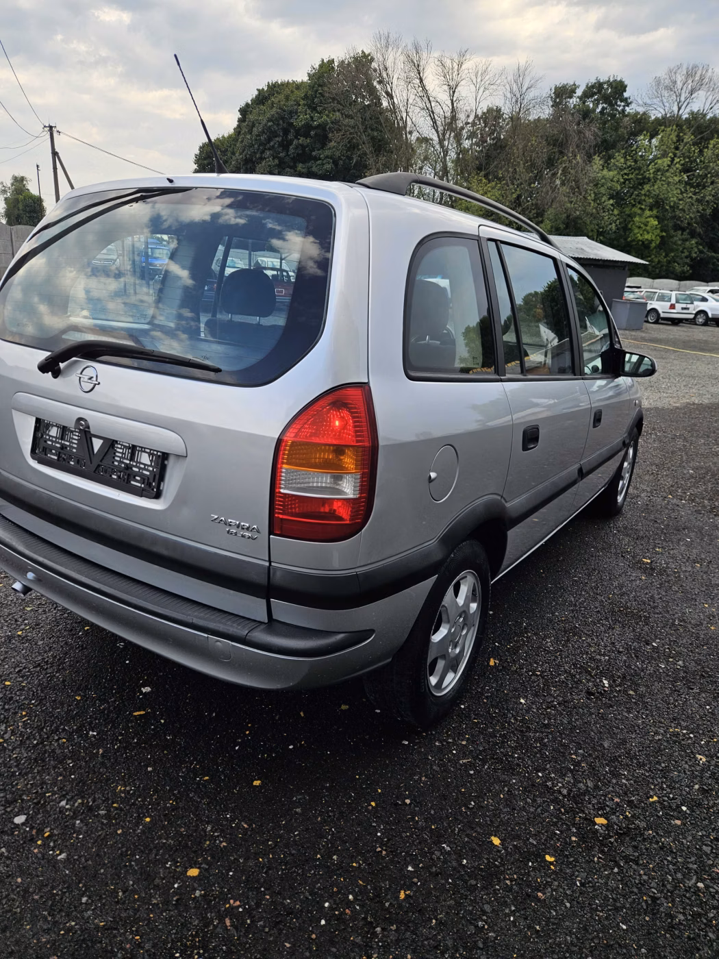 Opel Zafira фото 6
