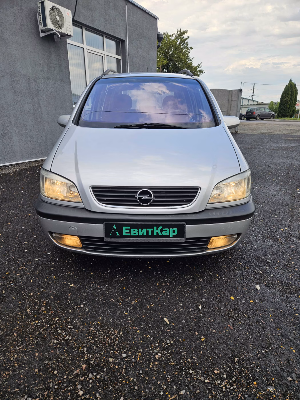 Opel Zafira фото 3