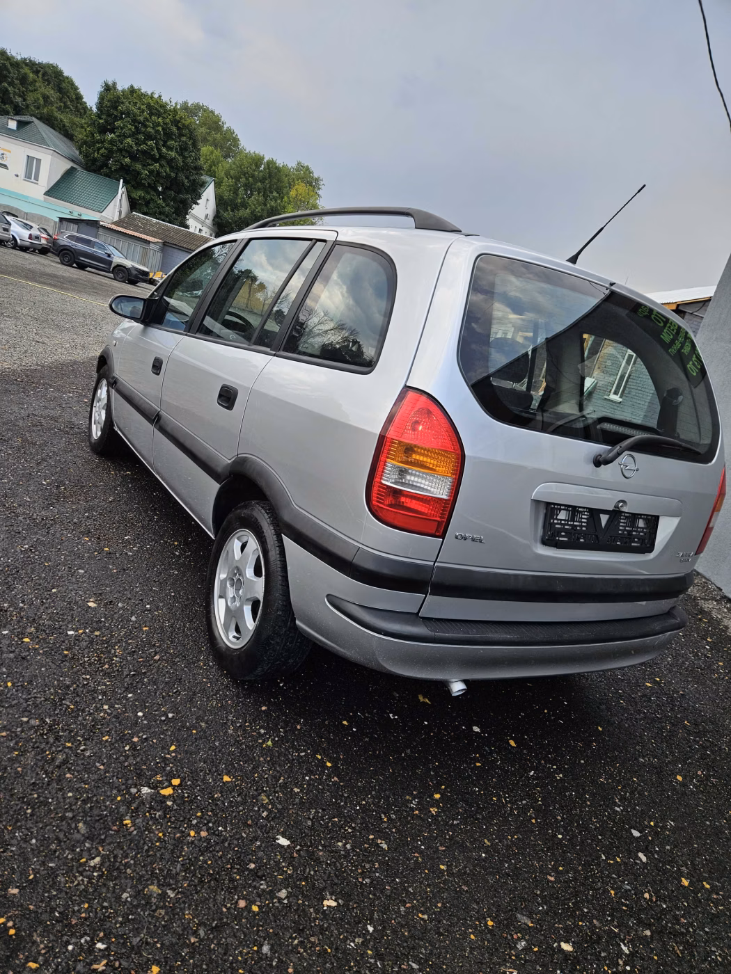 Opel Zafira фото 10