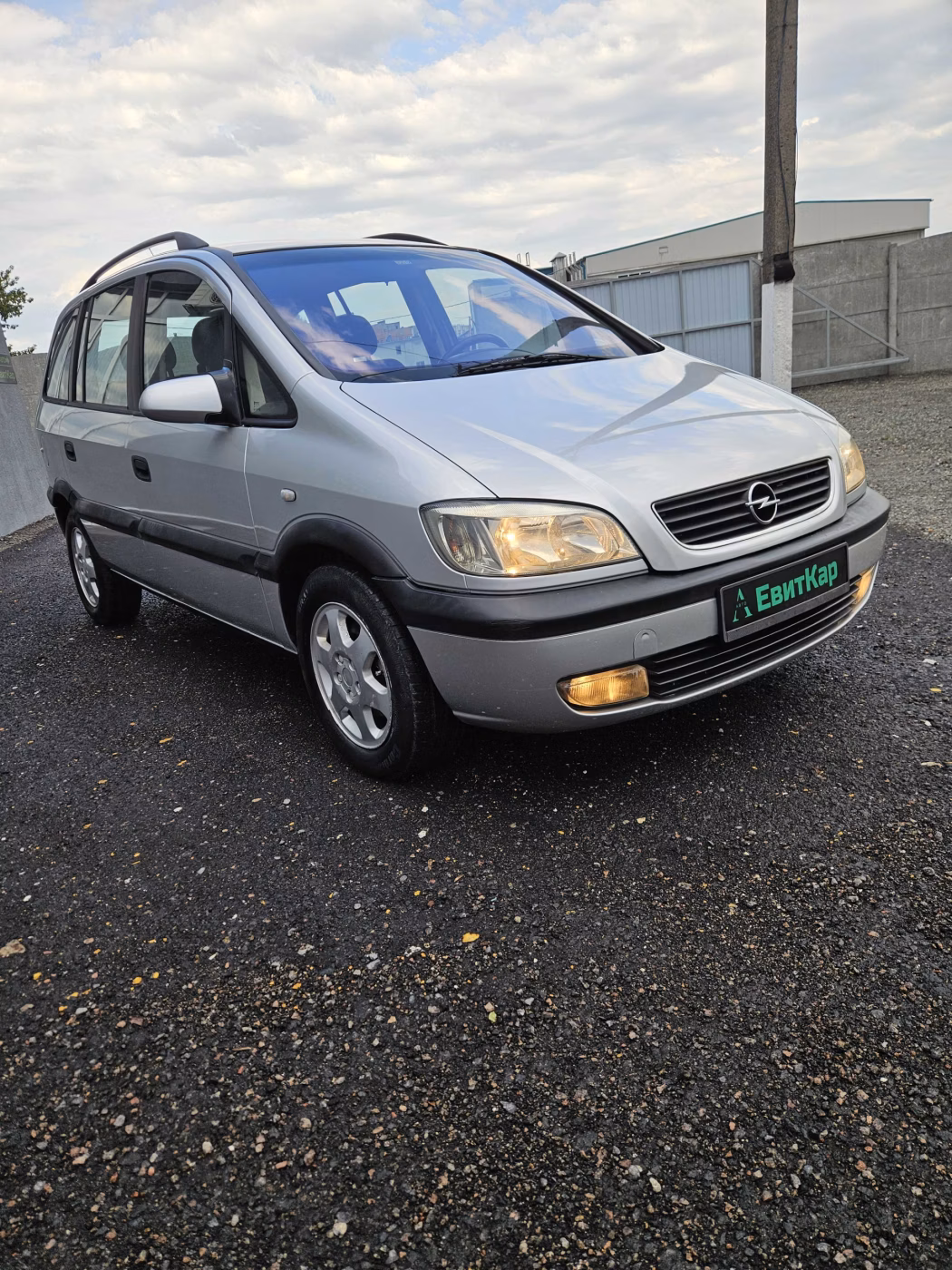 Opel Zafira фото 5