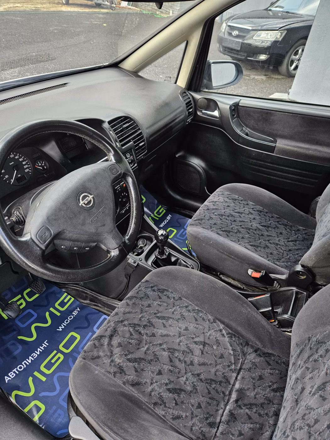 Opel Zafira фото 11