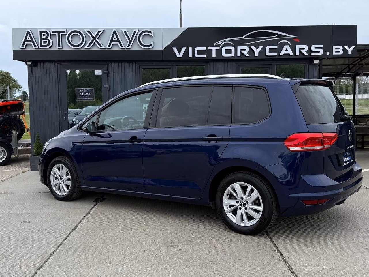 Volkswagen Touran фото 6