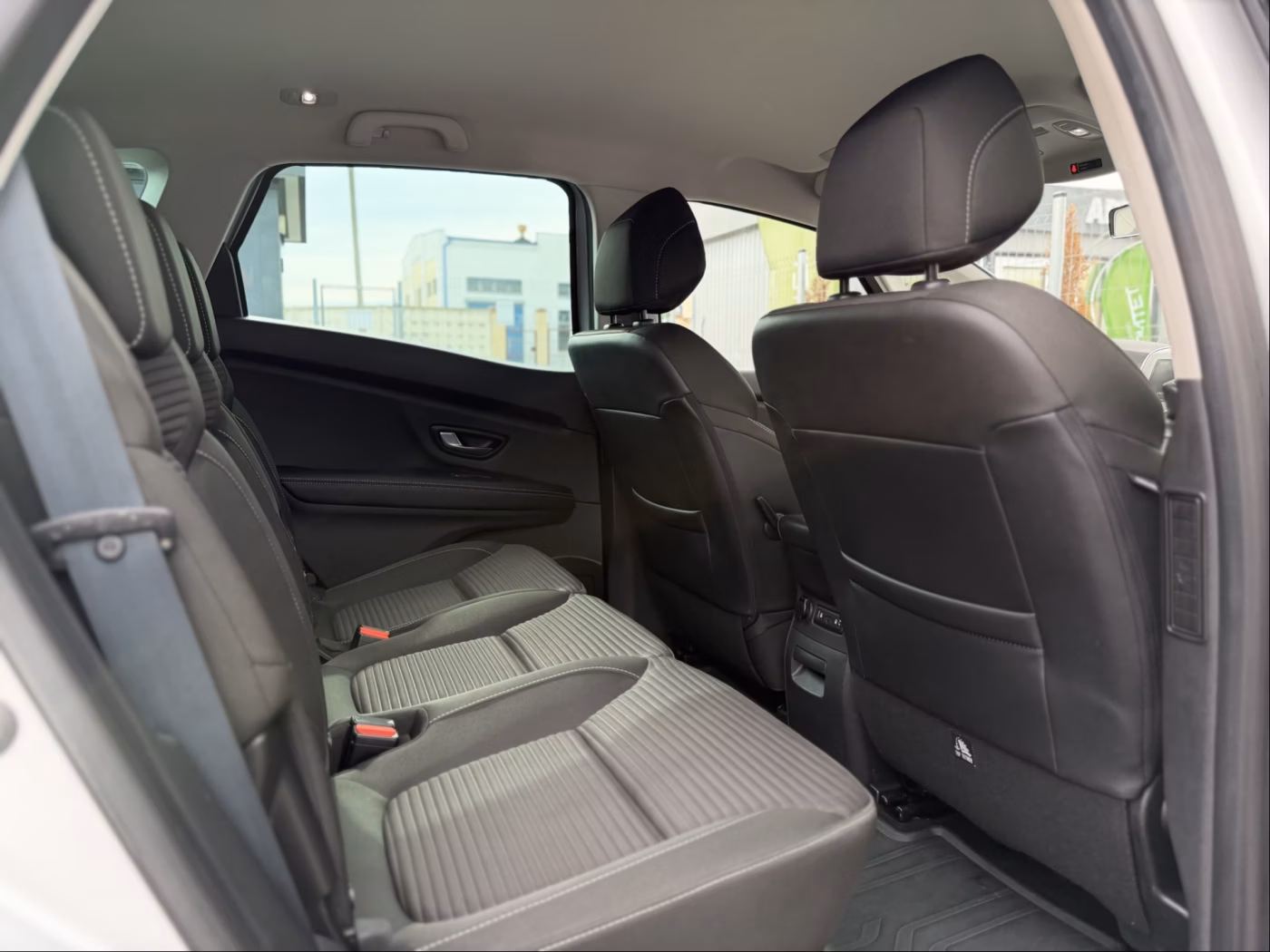 Renault Scenic фото 28