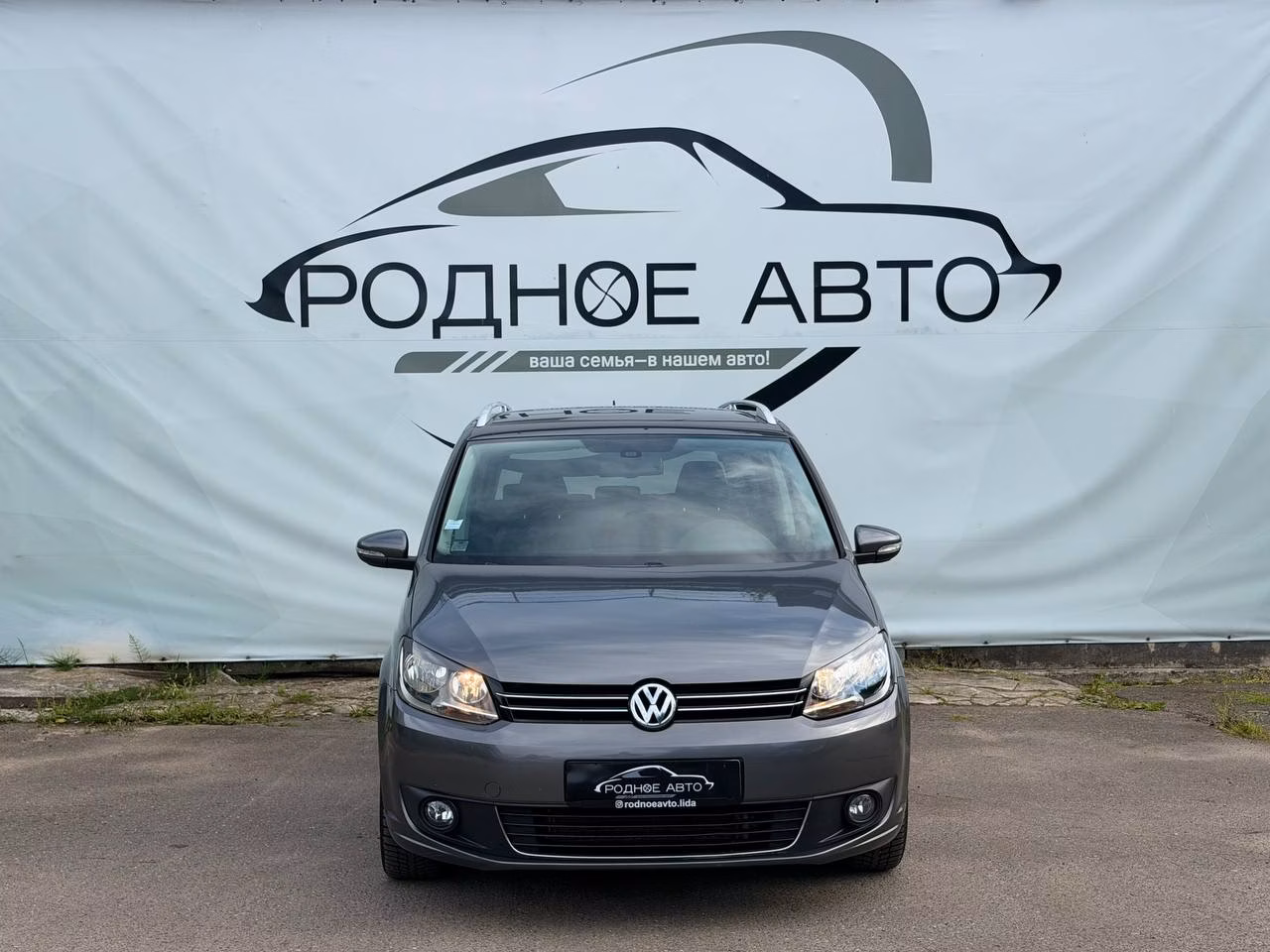 Volkswagen Touran фото 2