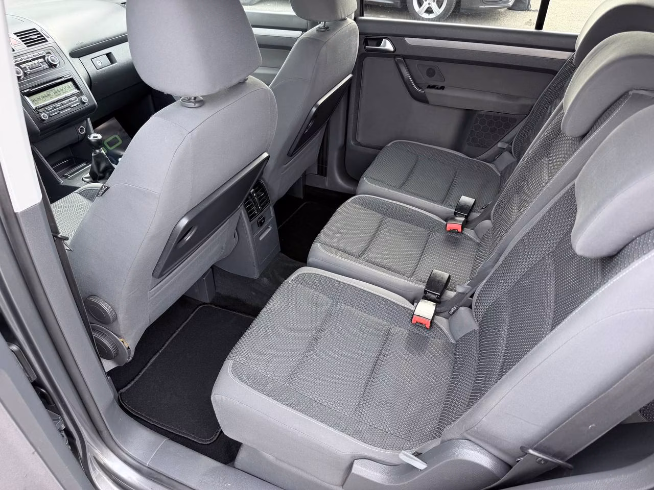 Volkswagen Touran фото 12