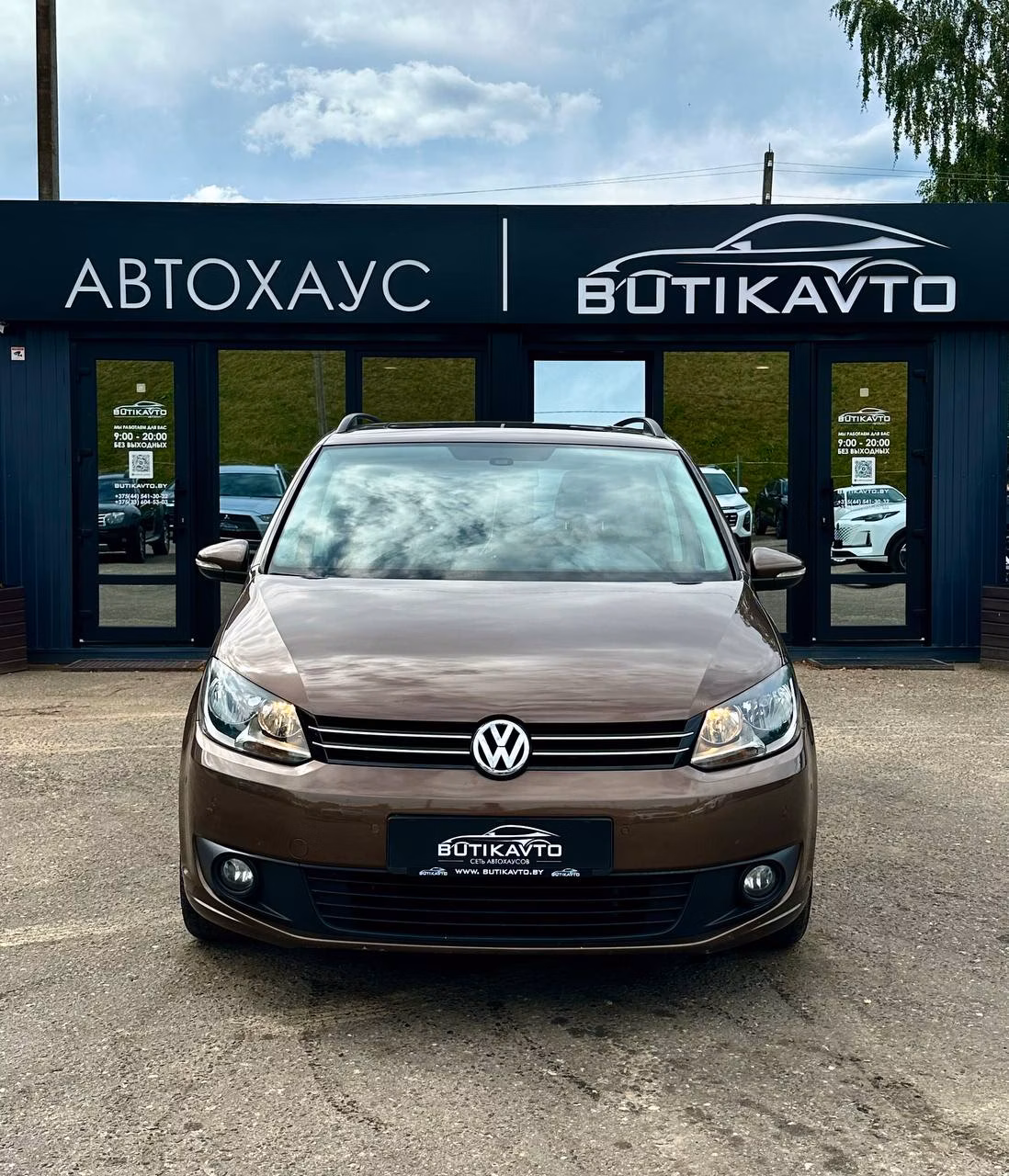Volkswagen Touran фото 2