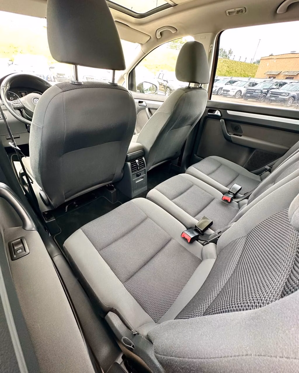 Volkswagen Touran фото 17