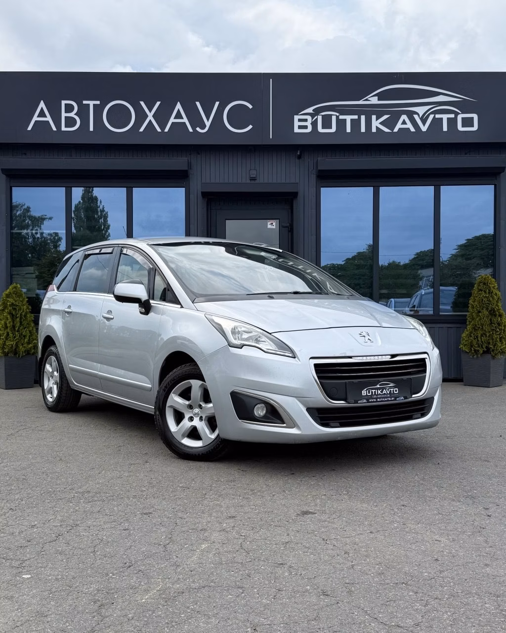 Peugeot 5008