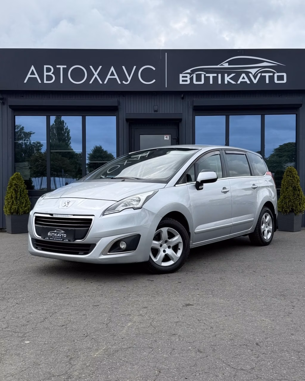 Peugeot 5008 фото 3