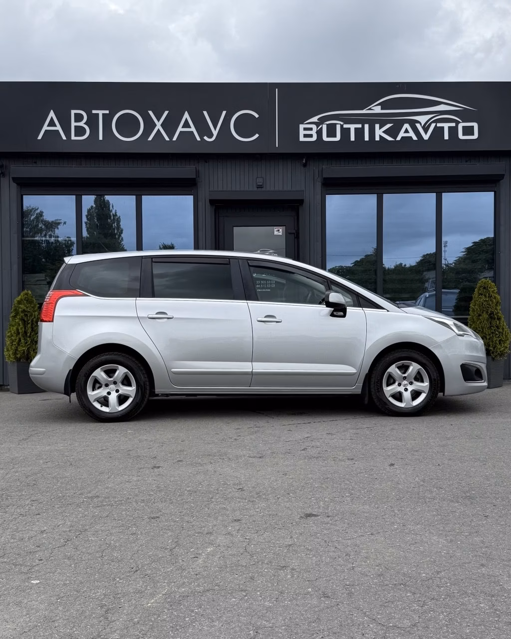 Peugeot 5008 фото 8