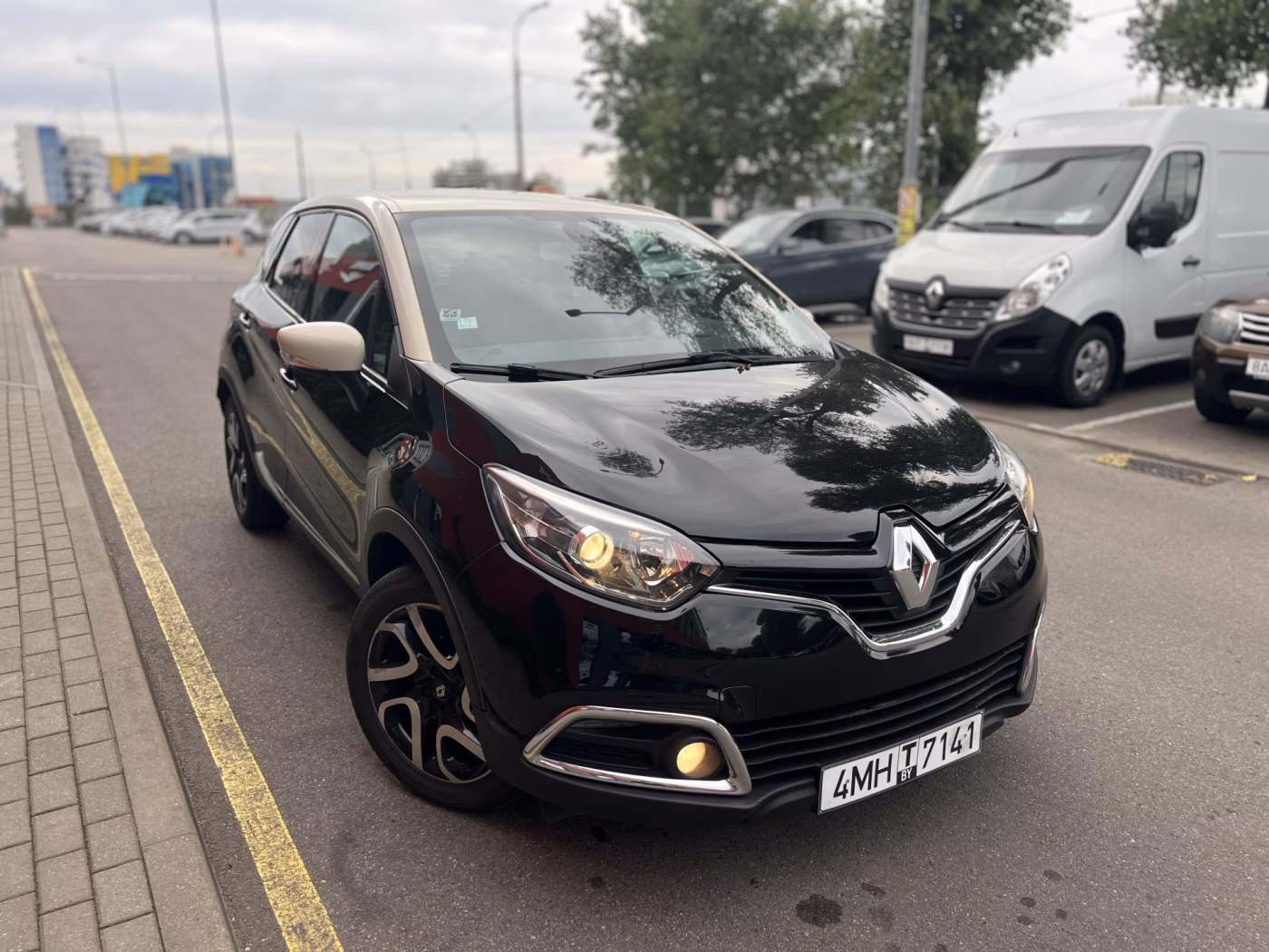 Renault Captur фото 4