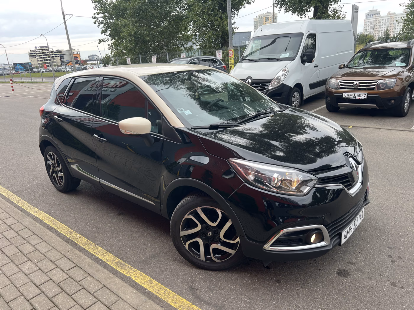 Renault Captur фото 5