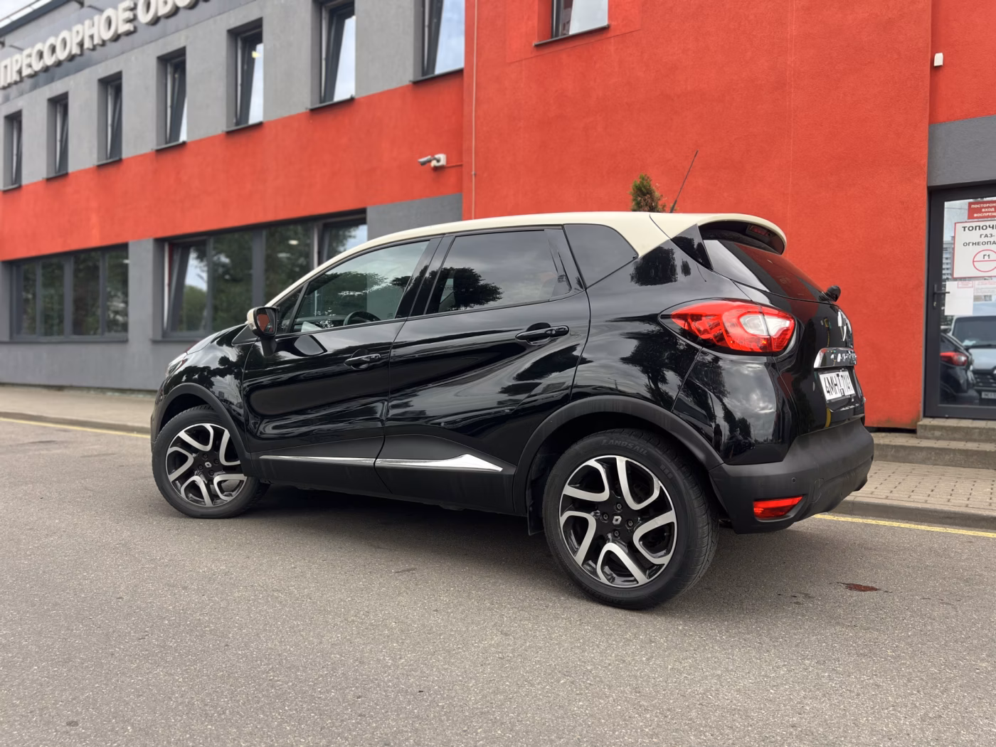 Renault Captur фото 2