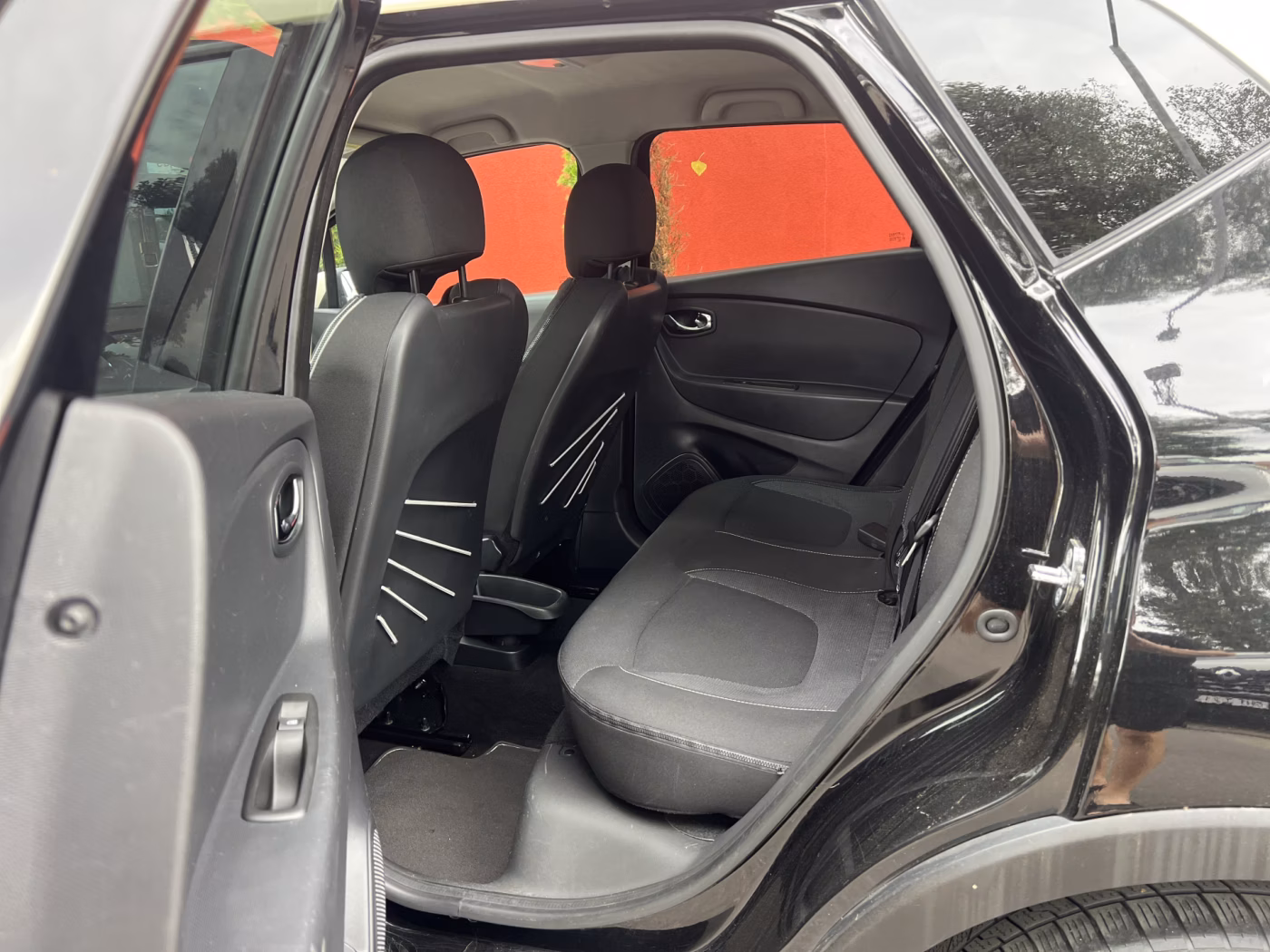 Renault Captur фото 16