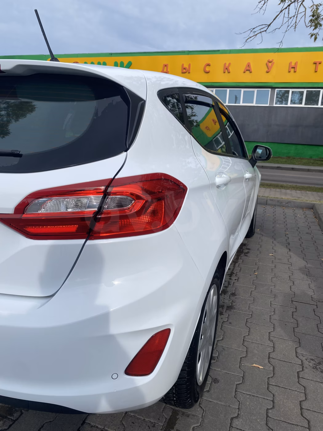 Ford Fiesta фото 7