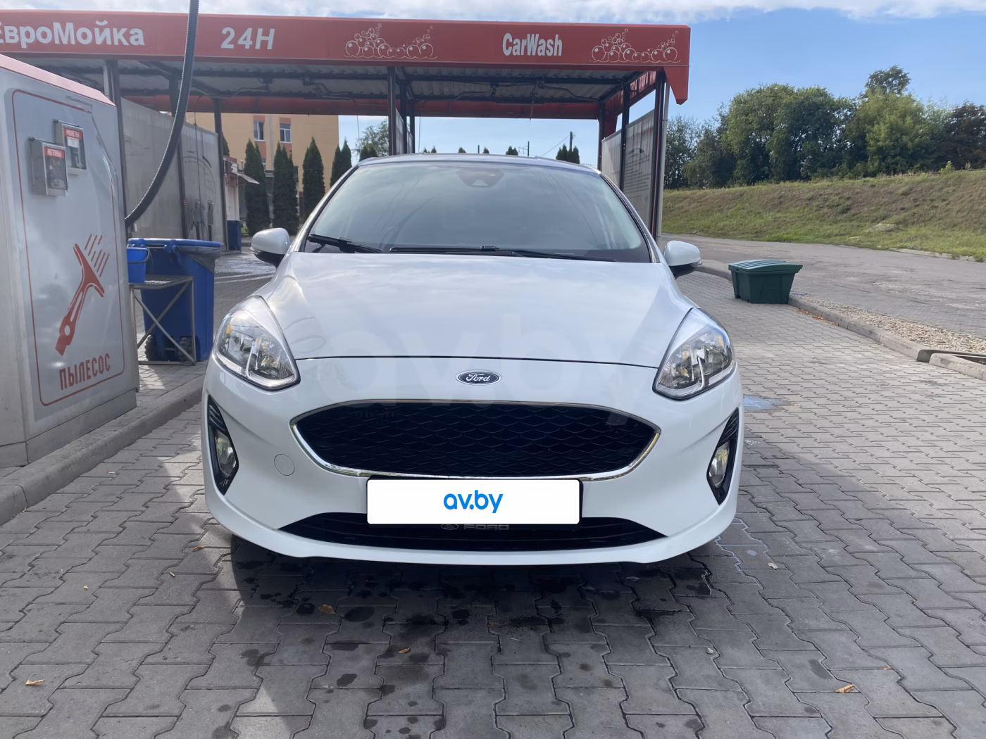 Ford Fiesta фото 2