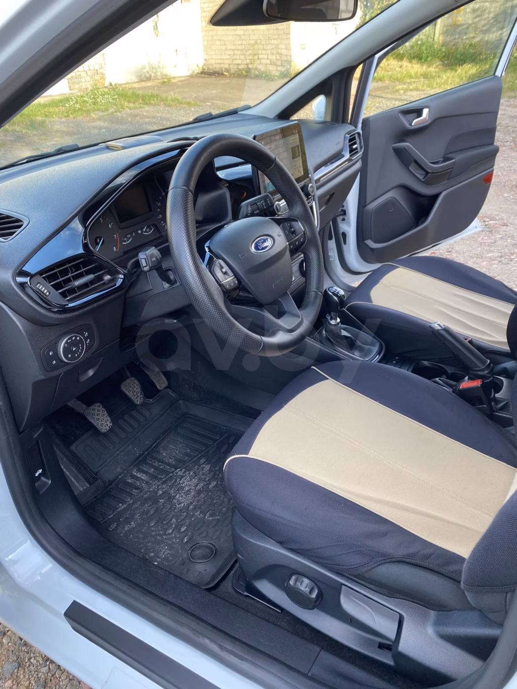 Ford Fiesta фото 19