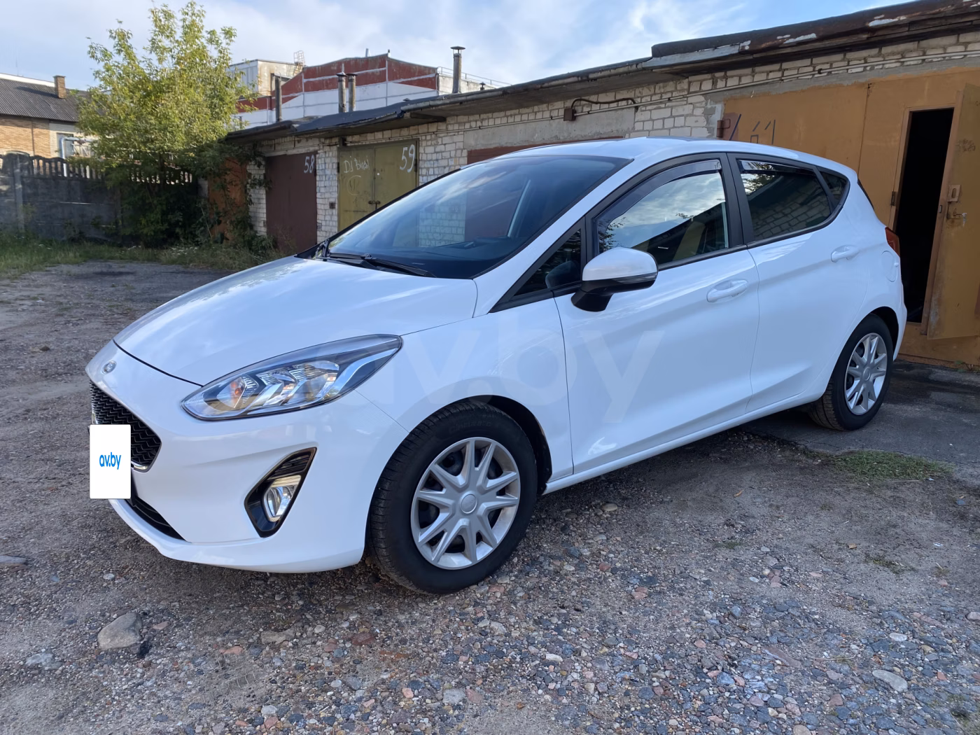 Ford Fiesta фото 10