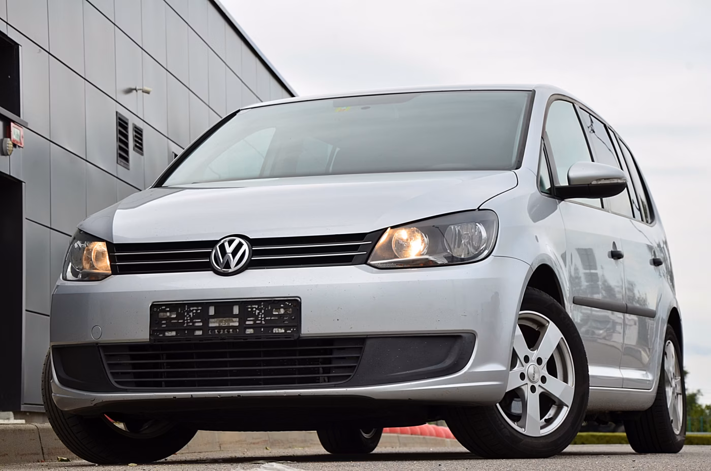 Volkswagen Touran фото 2