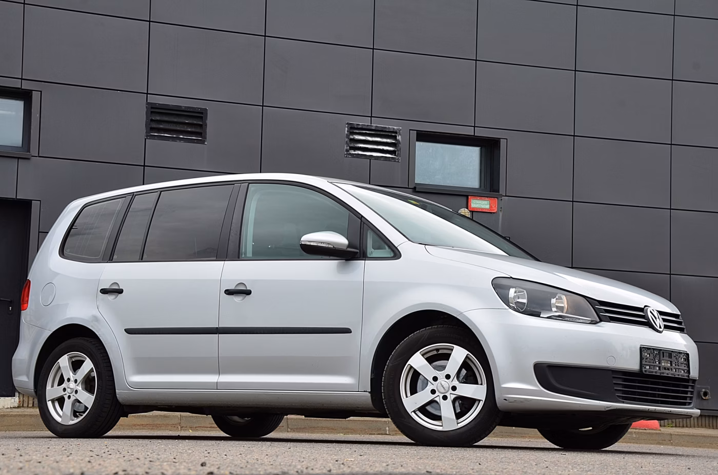 Volkswagen Touran фото 6