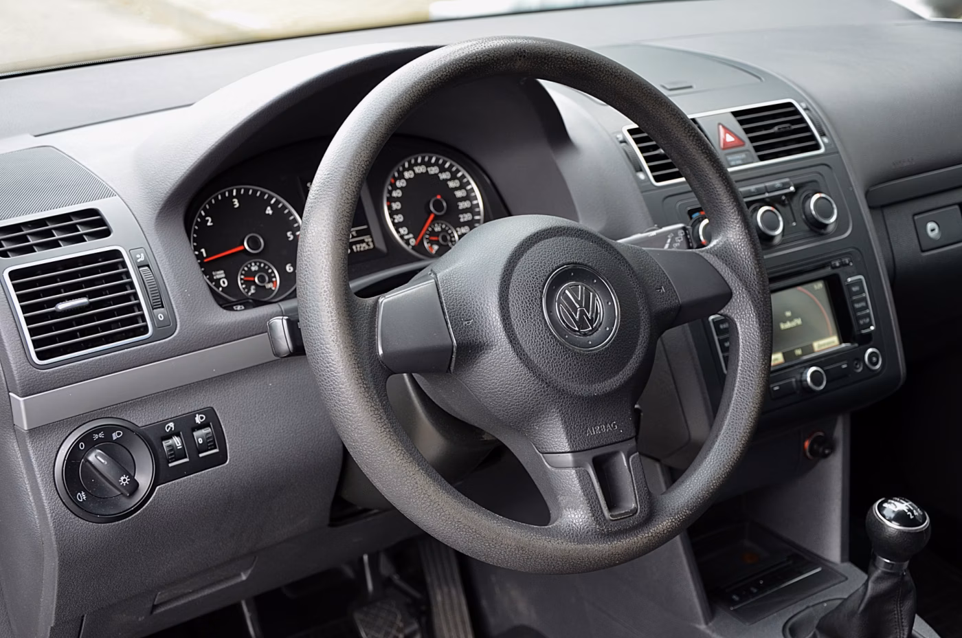 Volkswagen Touran фото 15