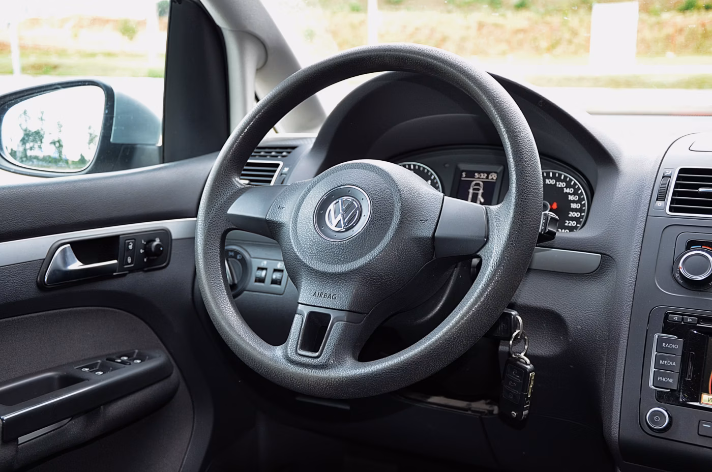 Volkswagen Touran фото 17