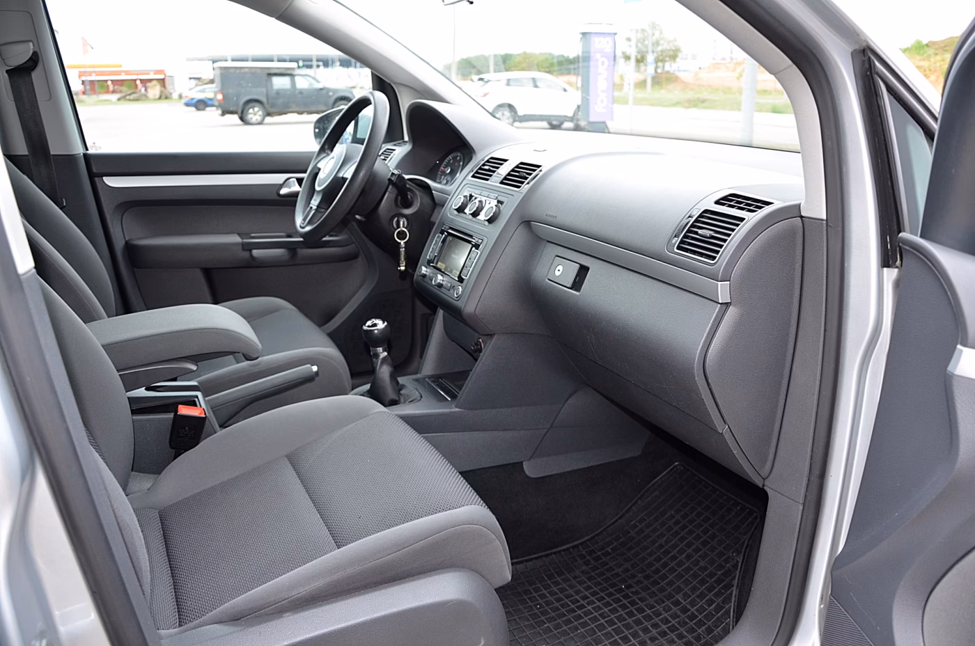 Volkswagen Touran фото 20