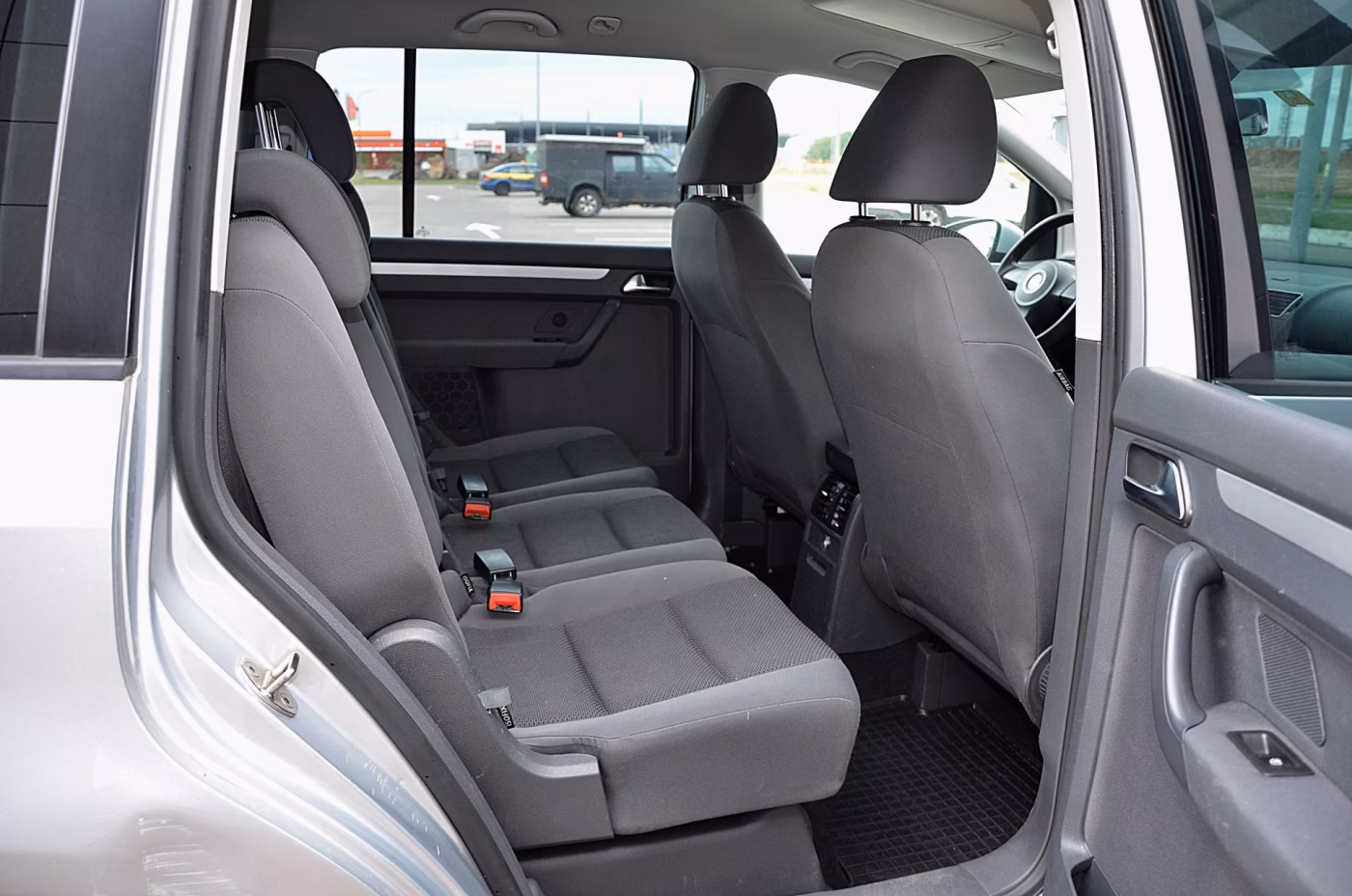 Volkswagen Touran фото 23