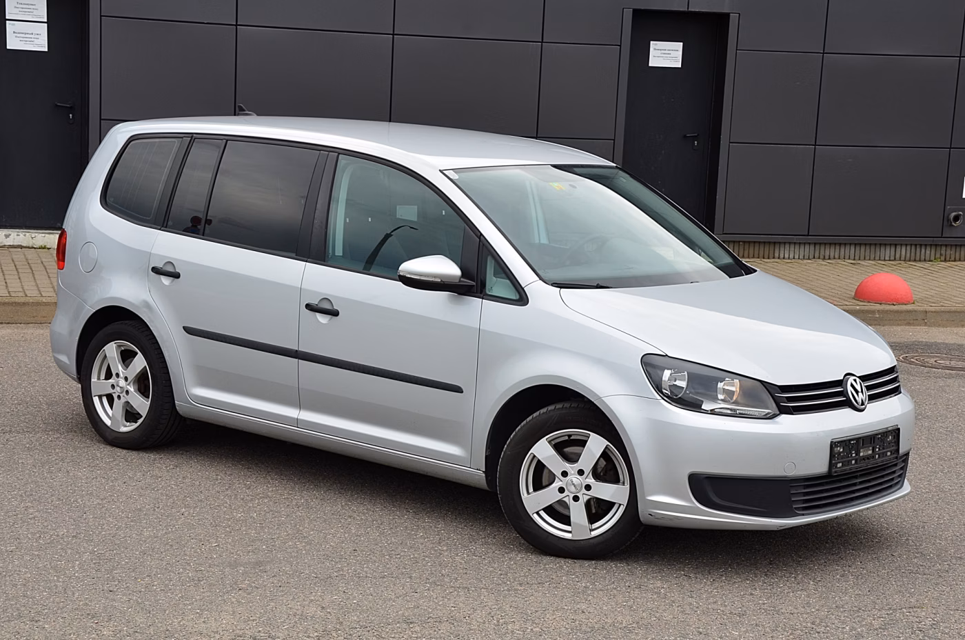 Volkswagen Touran фото 24