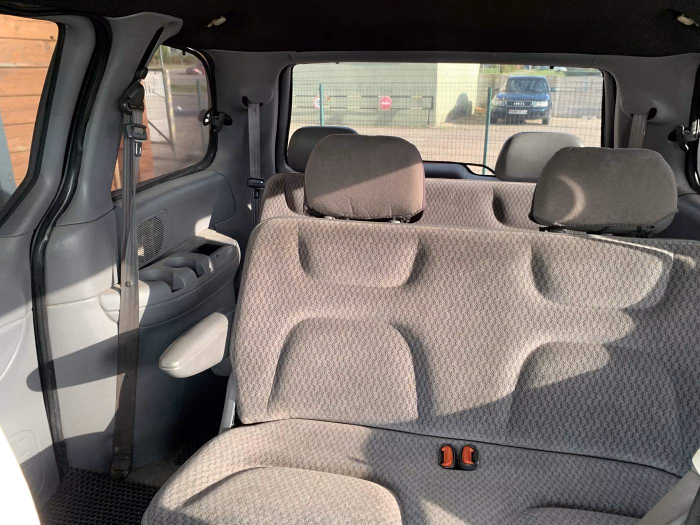 Dodge Caravan фото 12