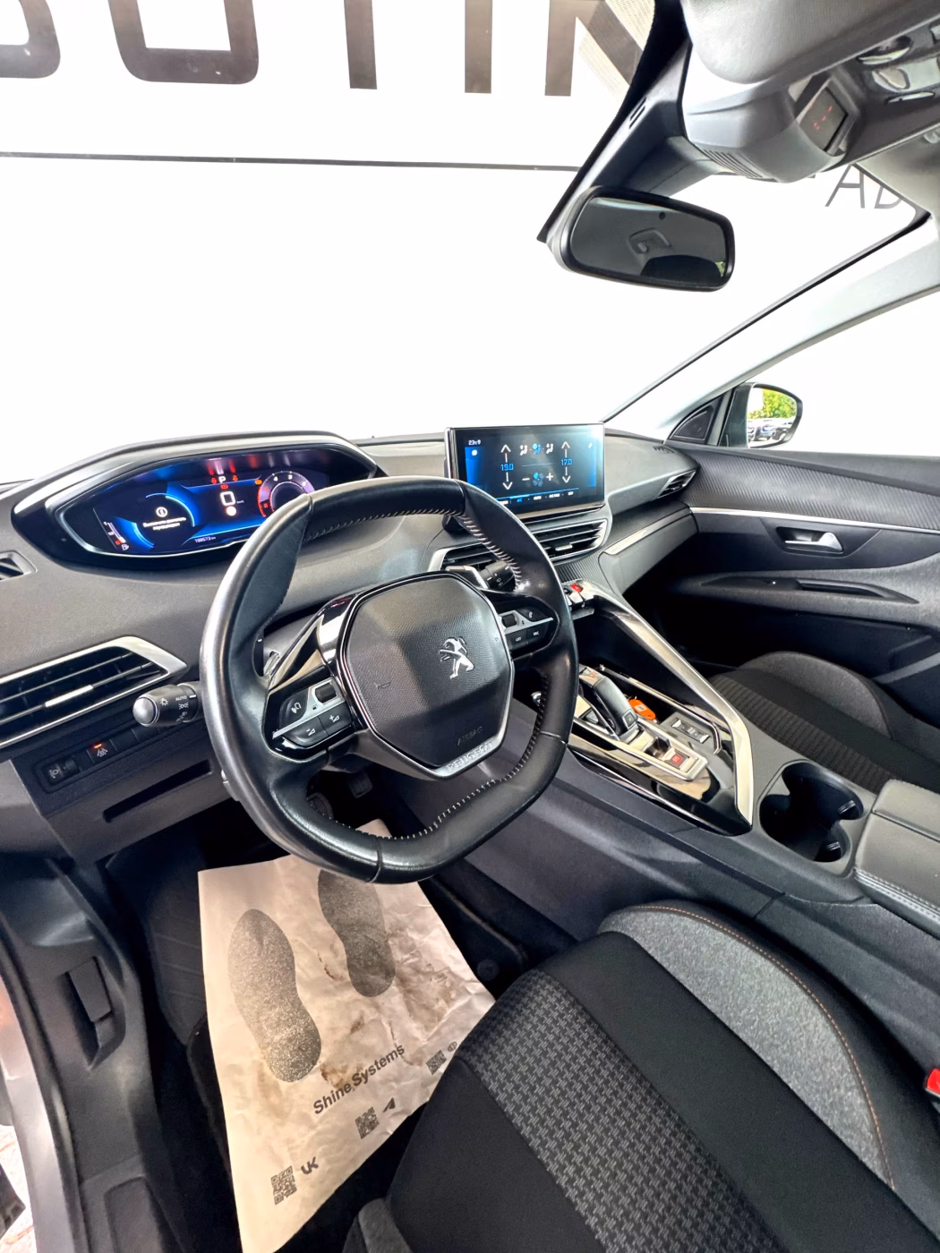 Peugeot 3008 фото 10