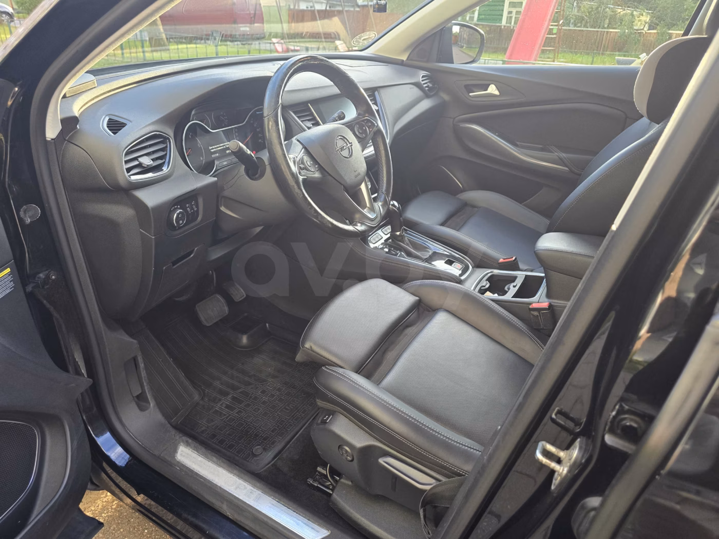 Opel Grandland X фото 8