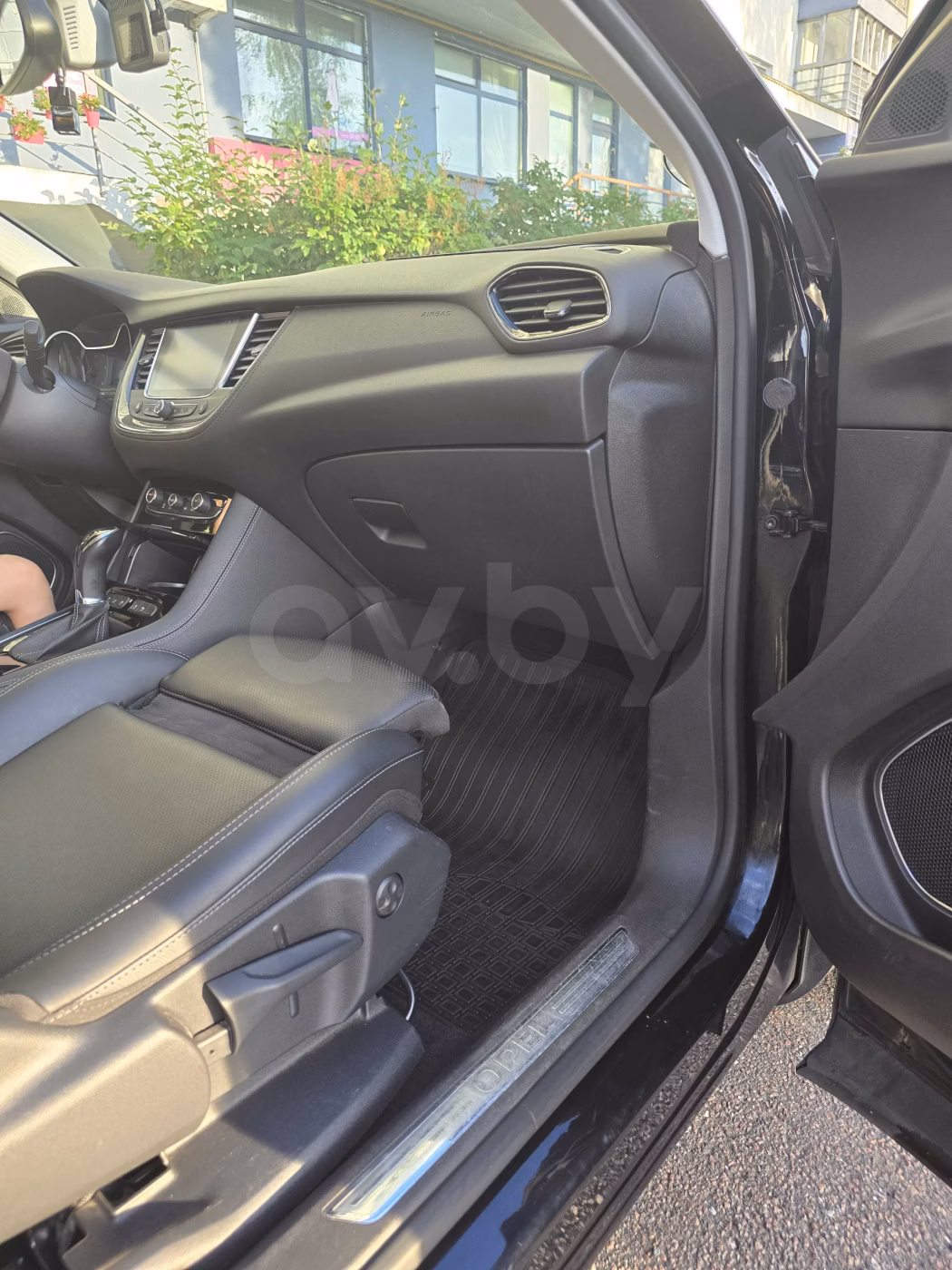 Opel Grandland X фото 10