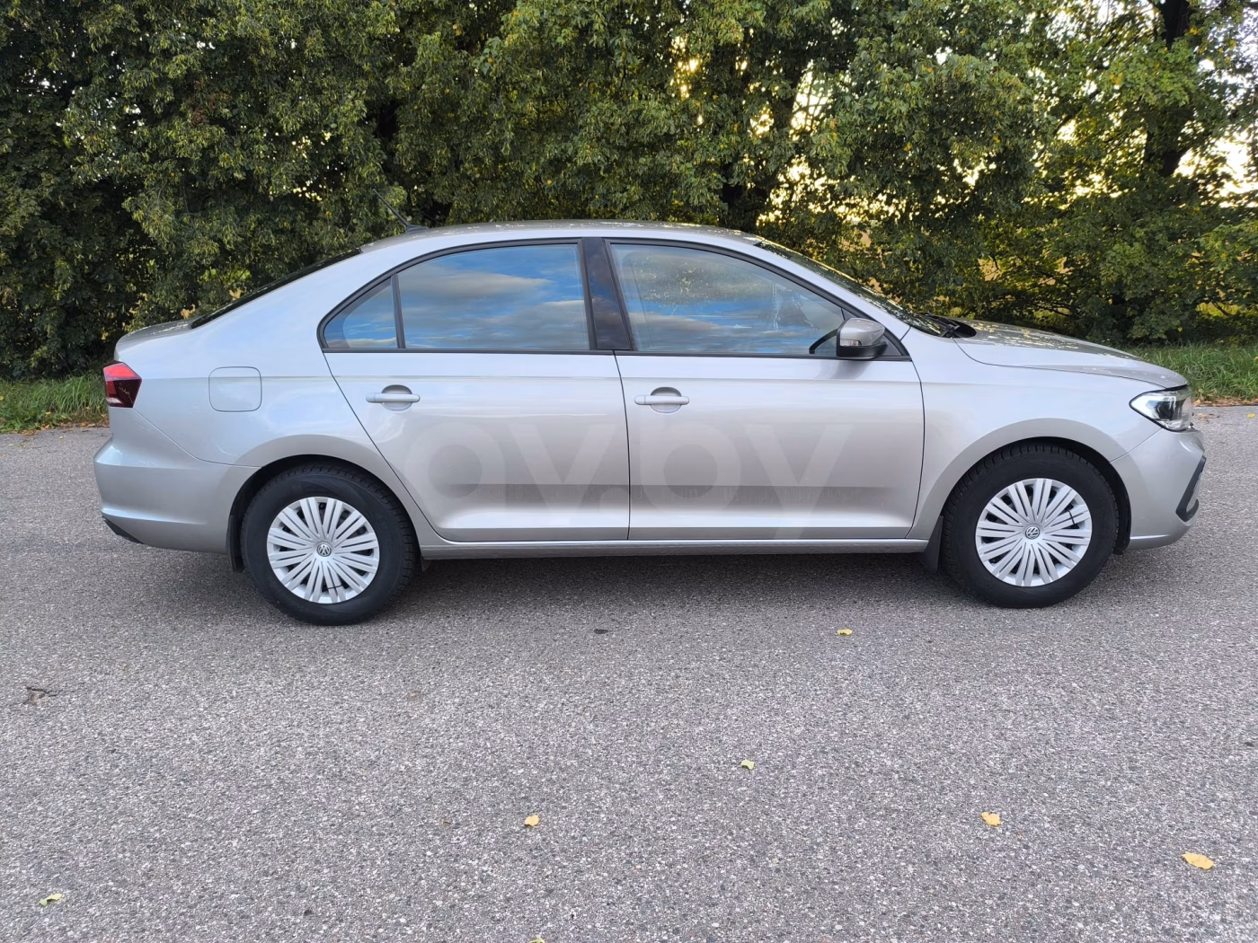 Volkswagen Polo Sedan фото 6