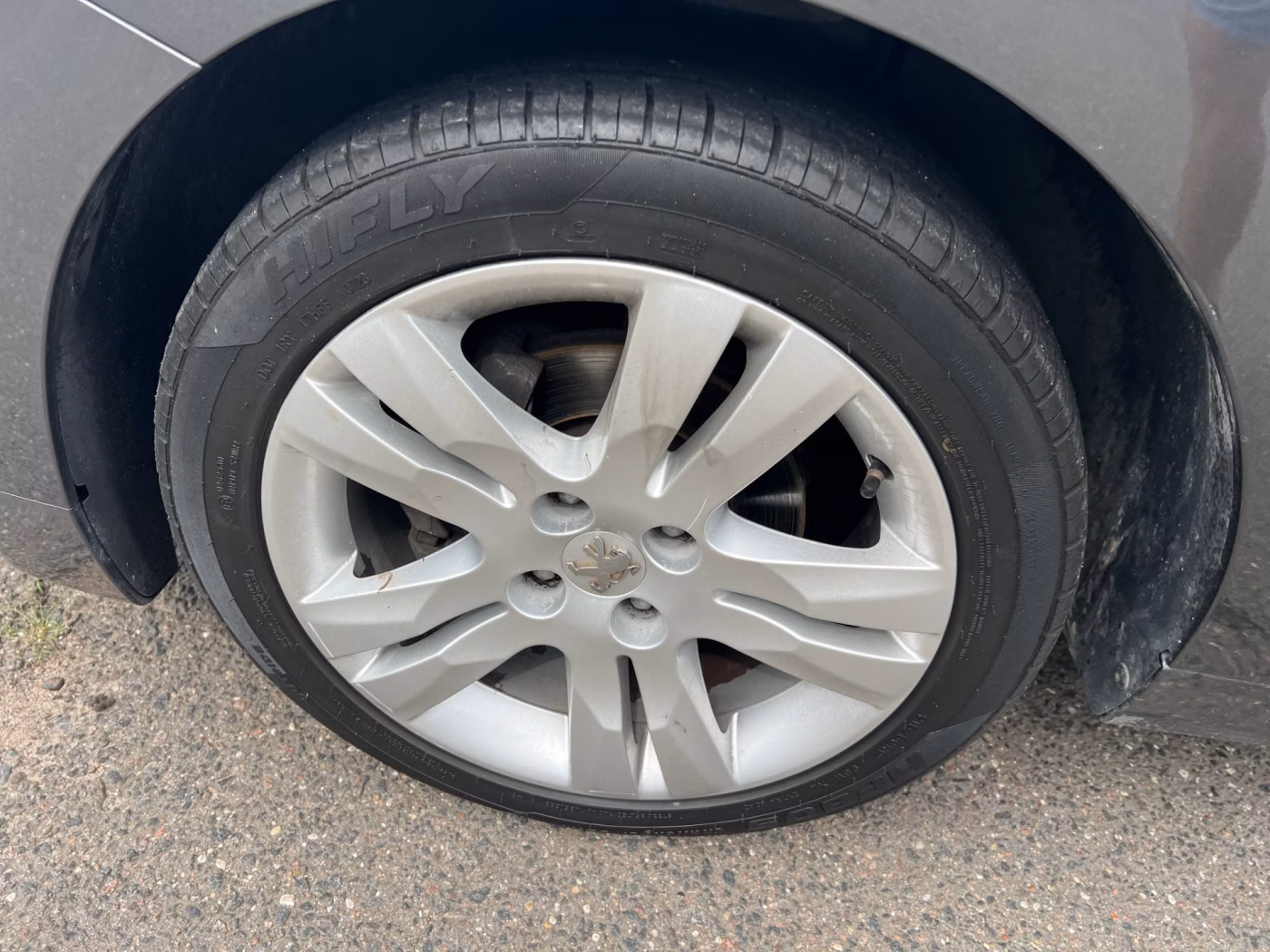 Peugeot 5008 фото 12