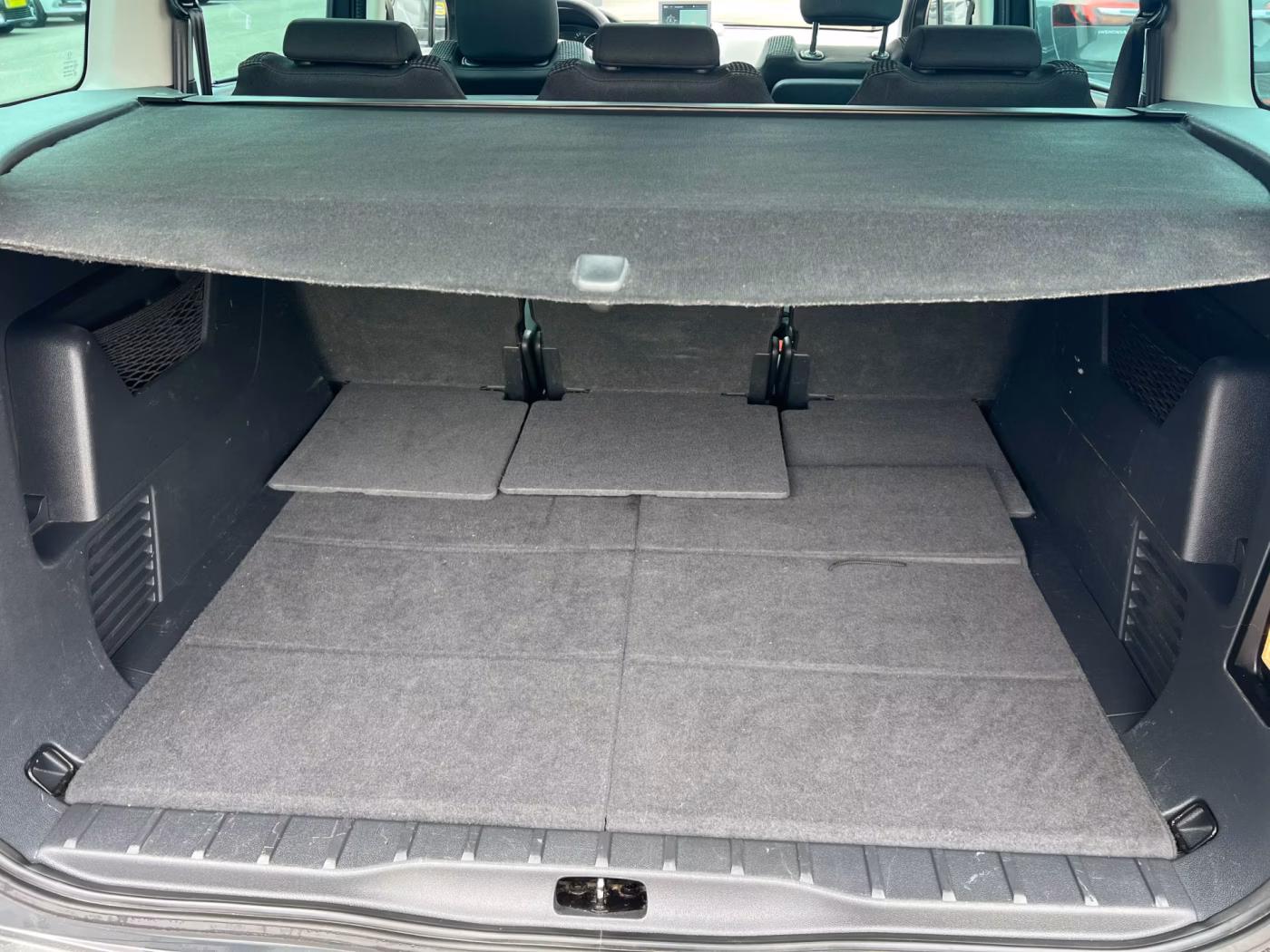 Peugeot 5008 фото 18