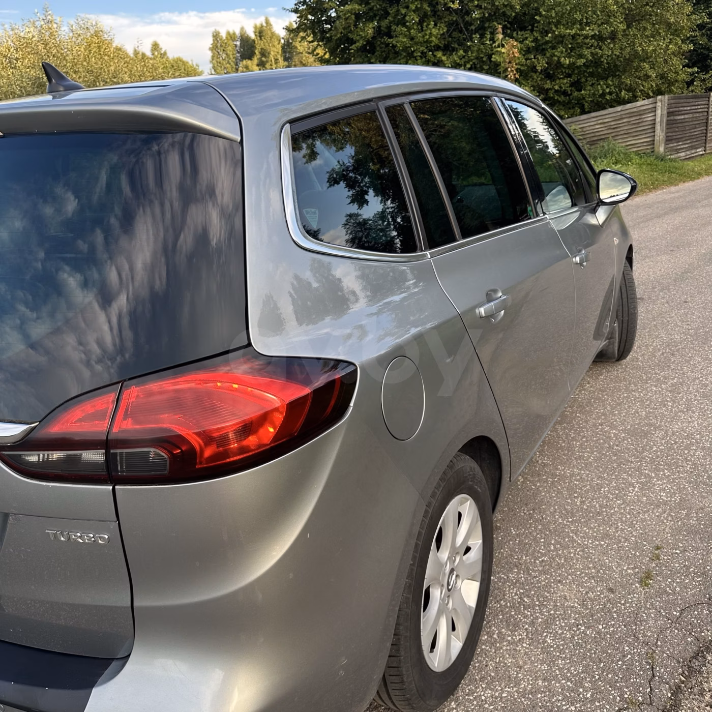 Opel Zafira фото 6