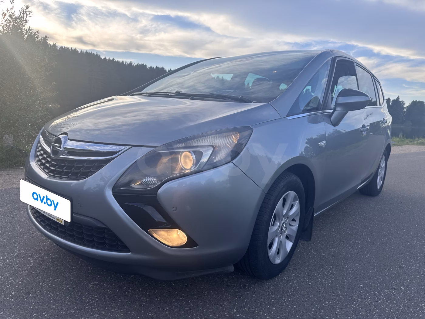 Opel Zafira фото 9