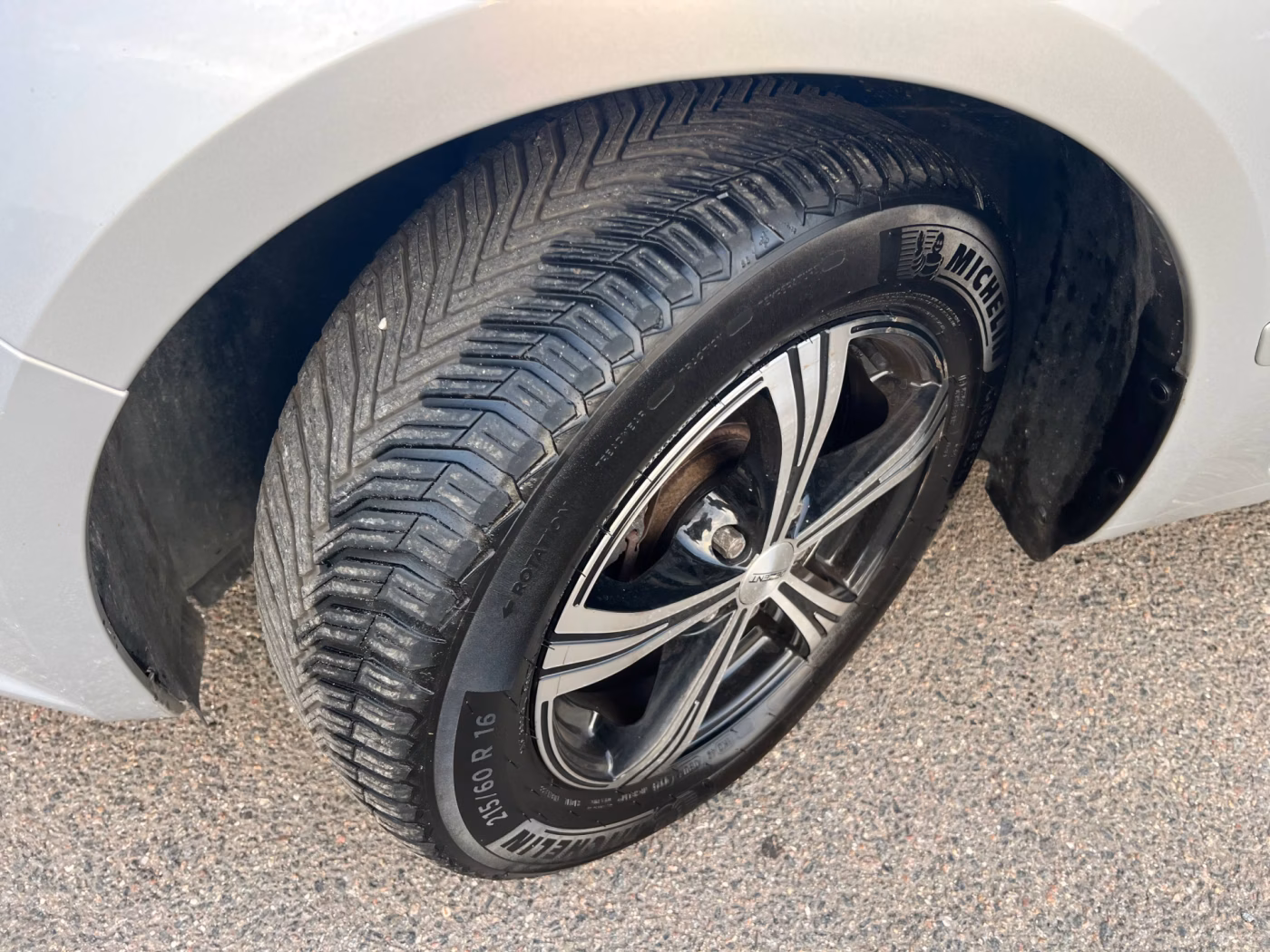 Ford Galaxy фото 23