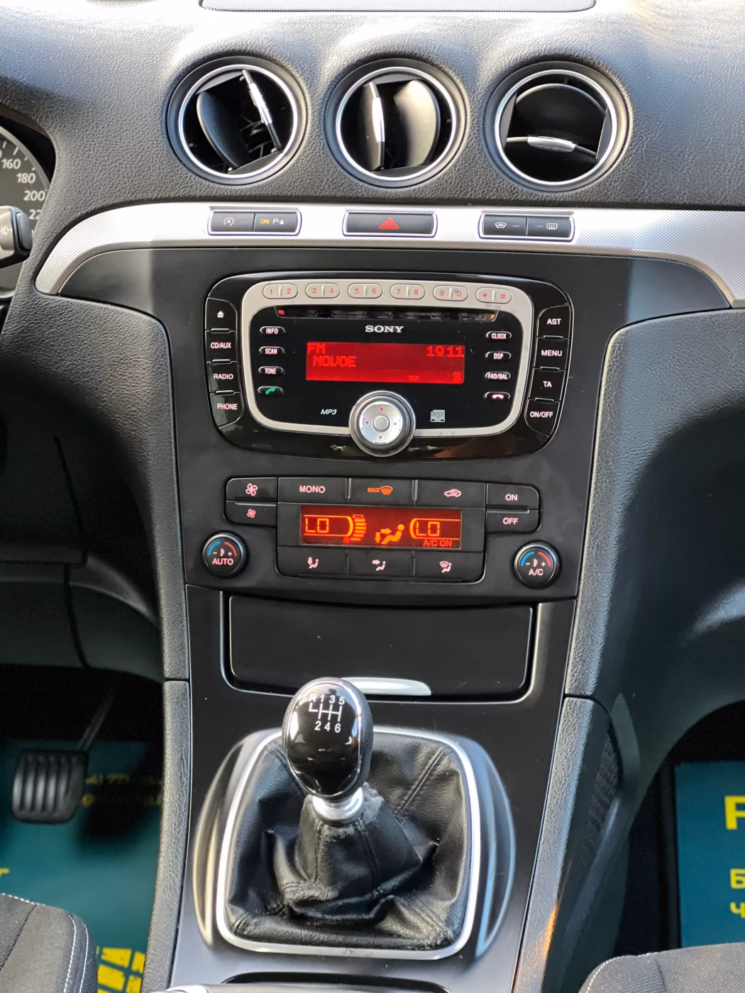 Ford Galaxy фото 19