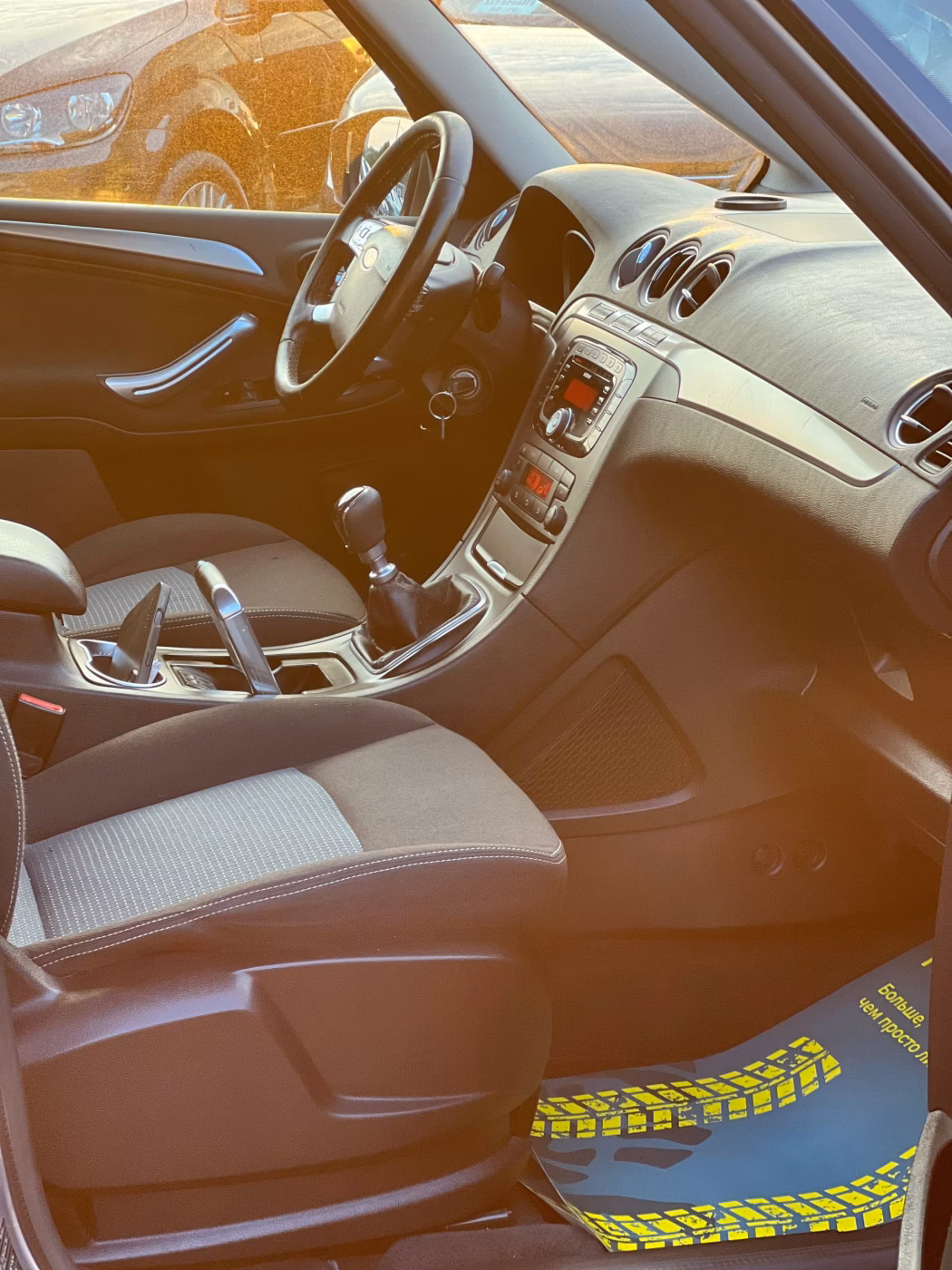 Ford Galaxy фото 16
