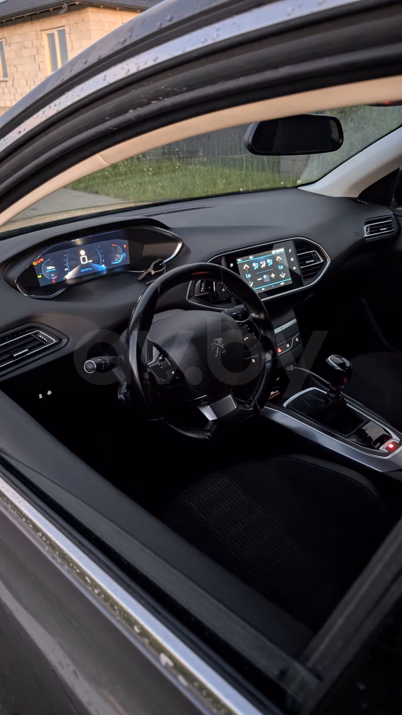 Peugeot 308 фото 7
