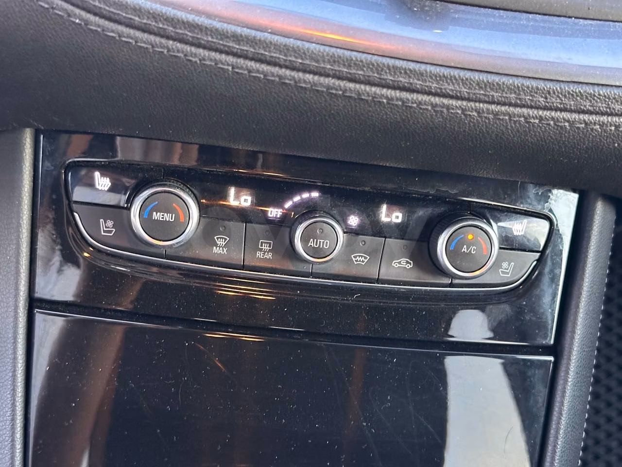 Opel Grandland X фото 21